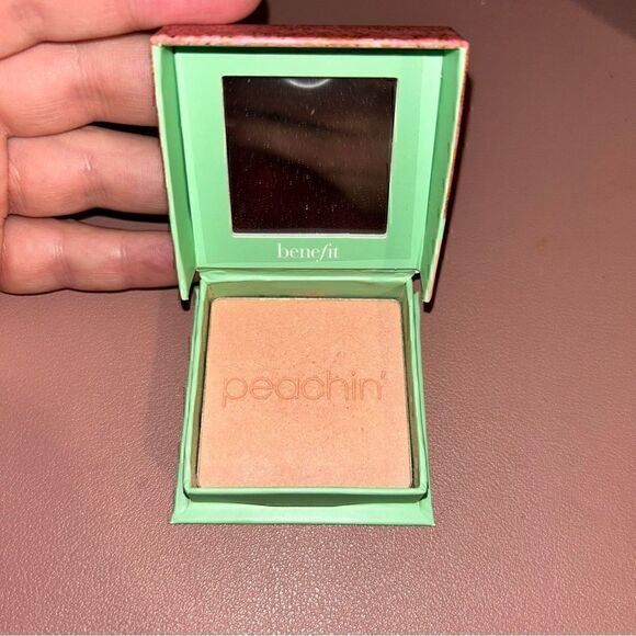 Benefit Peachin’ Blush  - Picture 2 of 3